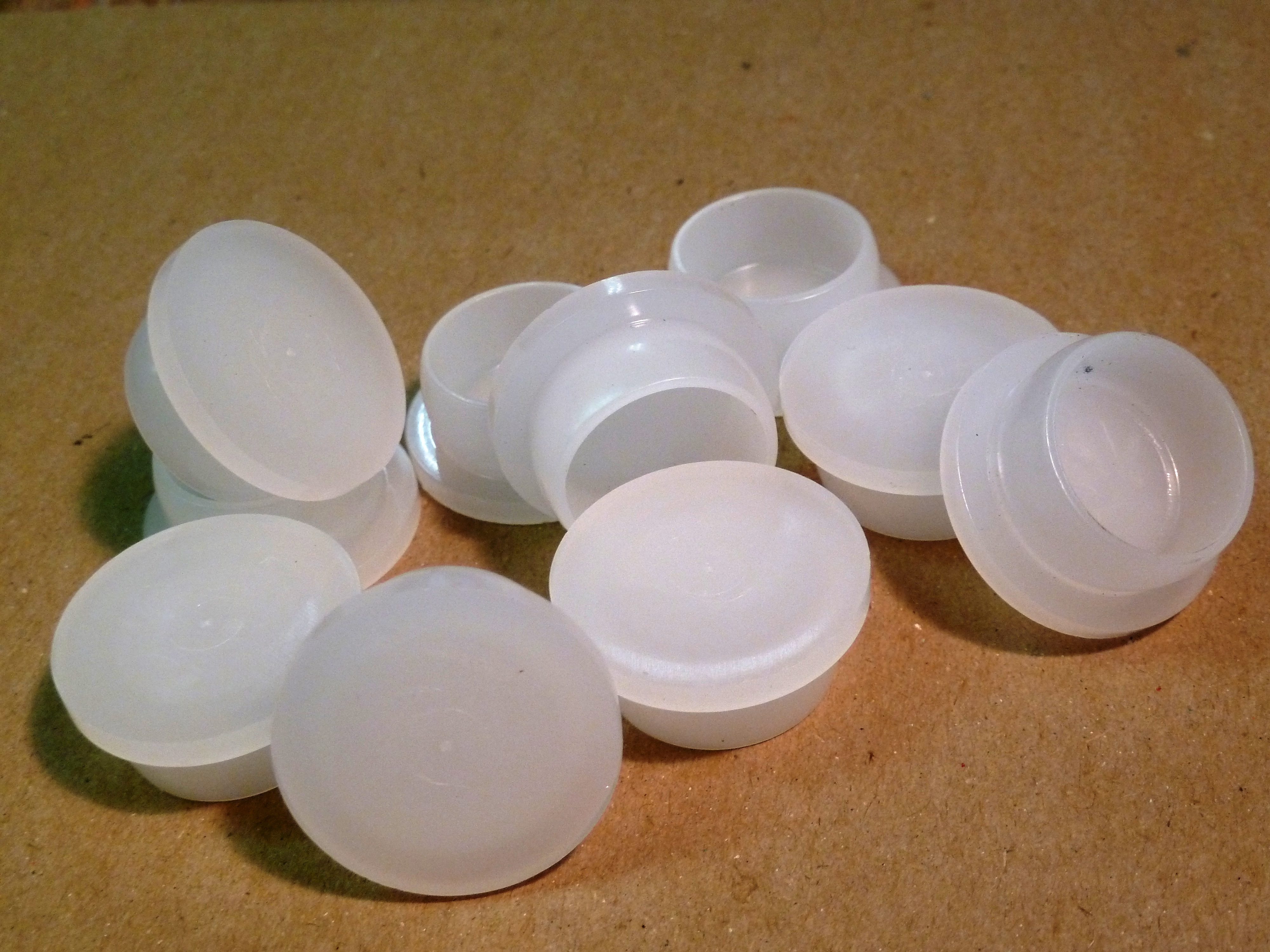 22,4mm Schutzstopfen, bauchig, LDPE, natur, mit Bund, Kunststoff, "Stöpsel" 22,4mm Schutzstopfen, bauchig, LDPE, natur, mit Bund, Kunststoff, "Stöpsel"