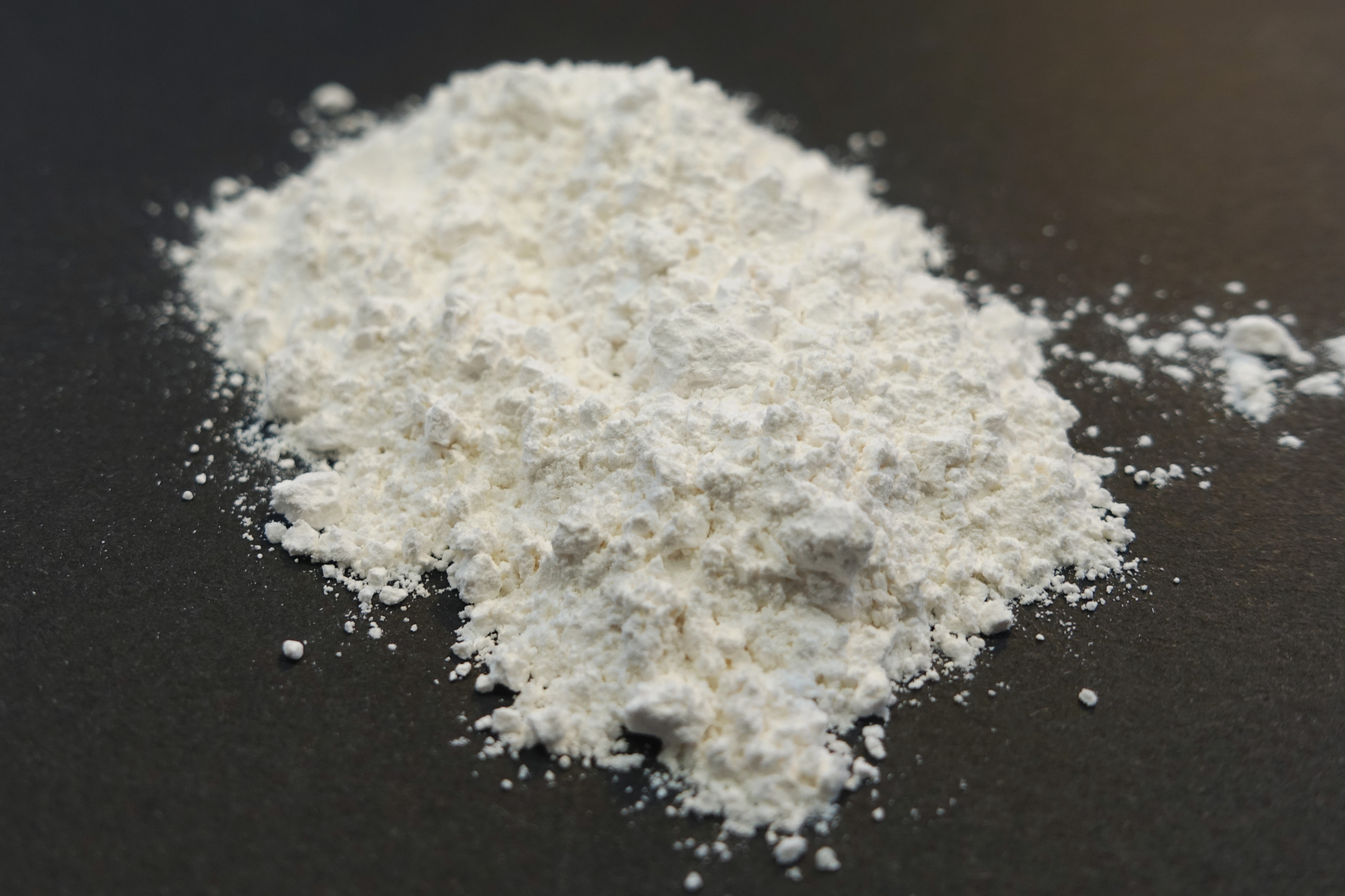 min. 99.5% aluminium hydroxide, technical grade, very fine powder, Al(OH)3, CAS No.: 21645-51-2